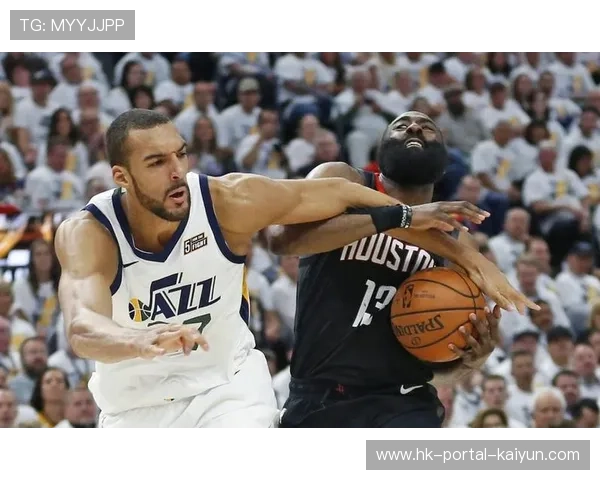 山猫1-3爆冷无缘总决赛，末节崩盘负于水星